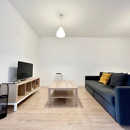 Vibes Coruna - Ferrocarril 3 Apartment A Coruna Bagian luar foto